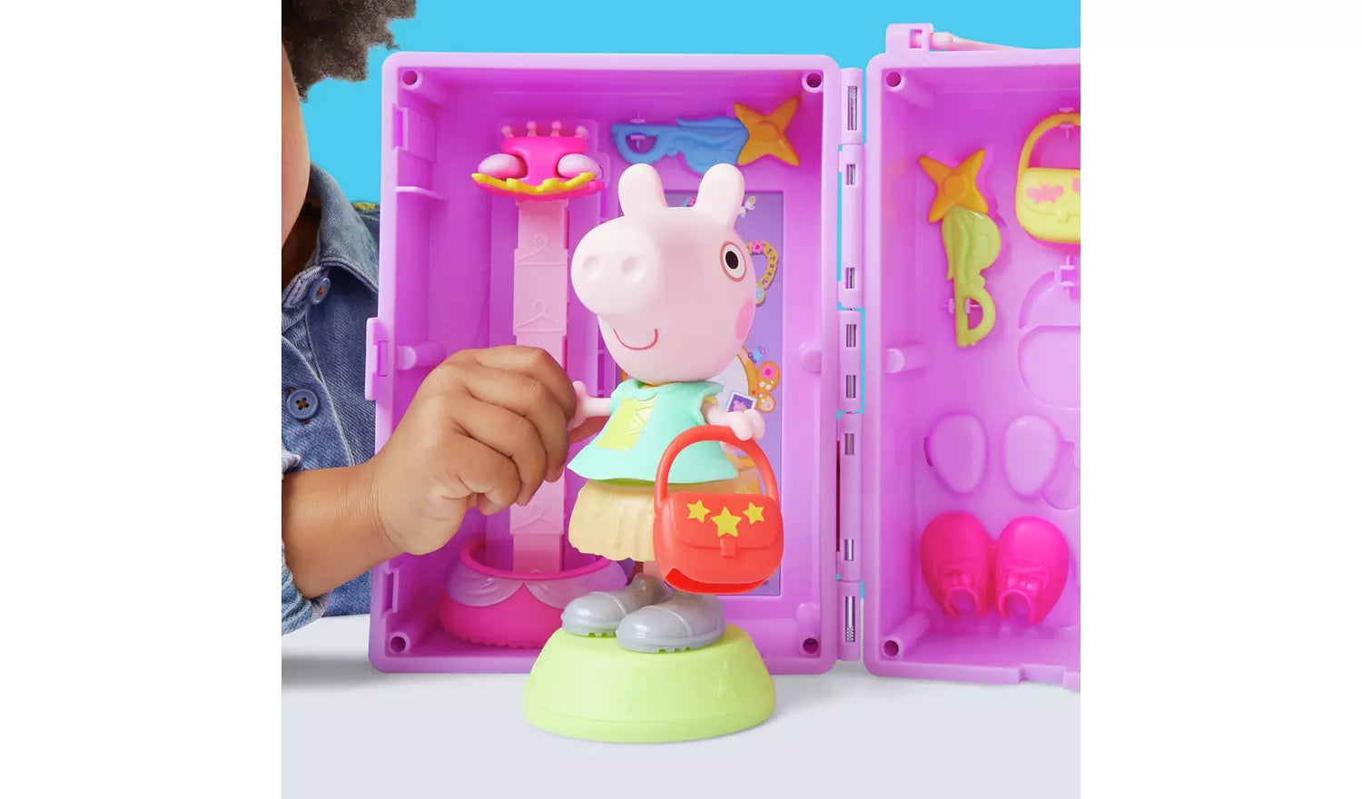 Peppa's Dress Up Wardrobe